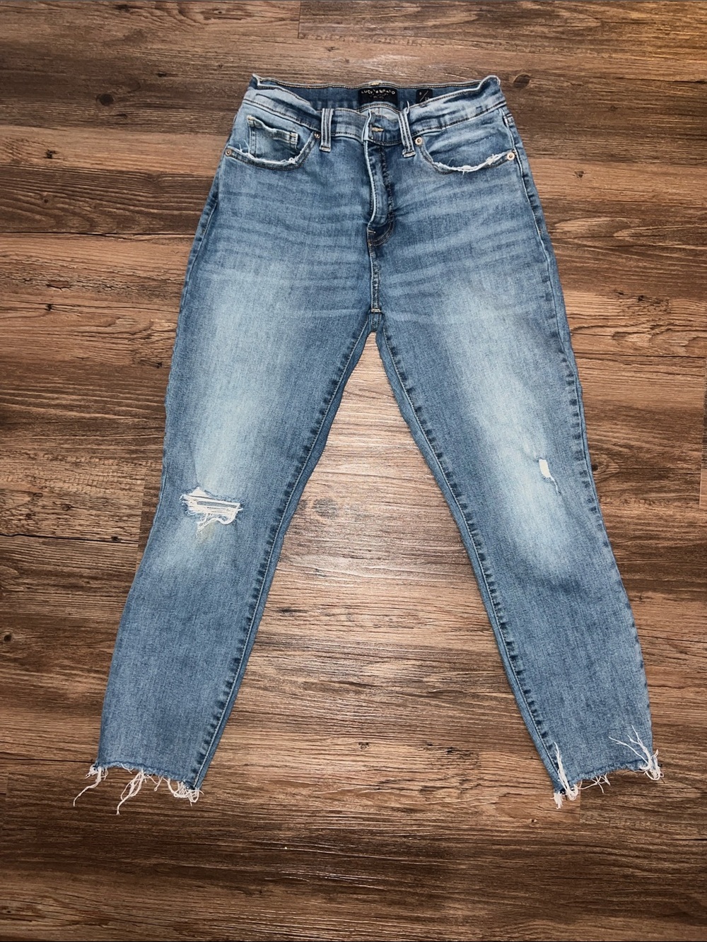 Lucky Brand Light Blue Distressed Ankle Jeans - 8 Short